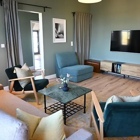 Lindenhof 1br & Sofabed - Calm & In Neuenburg